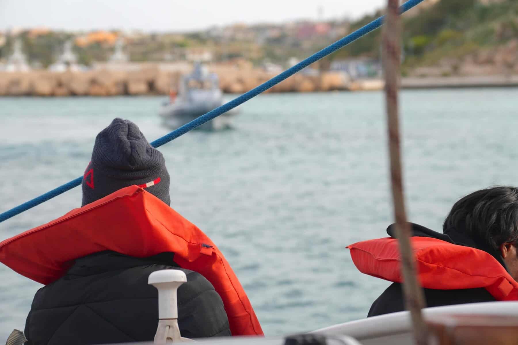 Ankunft der Überlebenden an Bord der NADIR auf Lampedusa