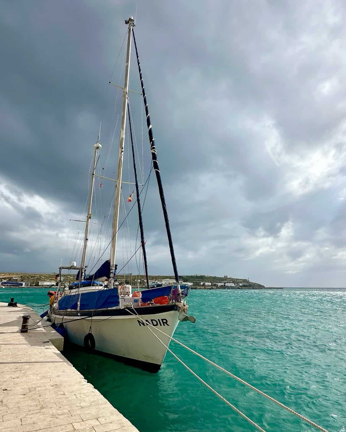 NADIR im Hafen in Lampedusa.